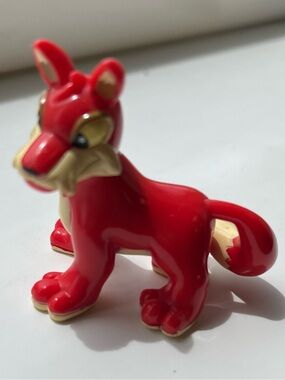 Neopets Red Lupe Figure Thinkway Toys